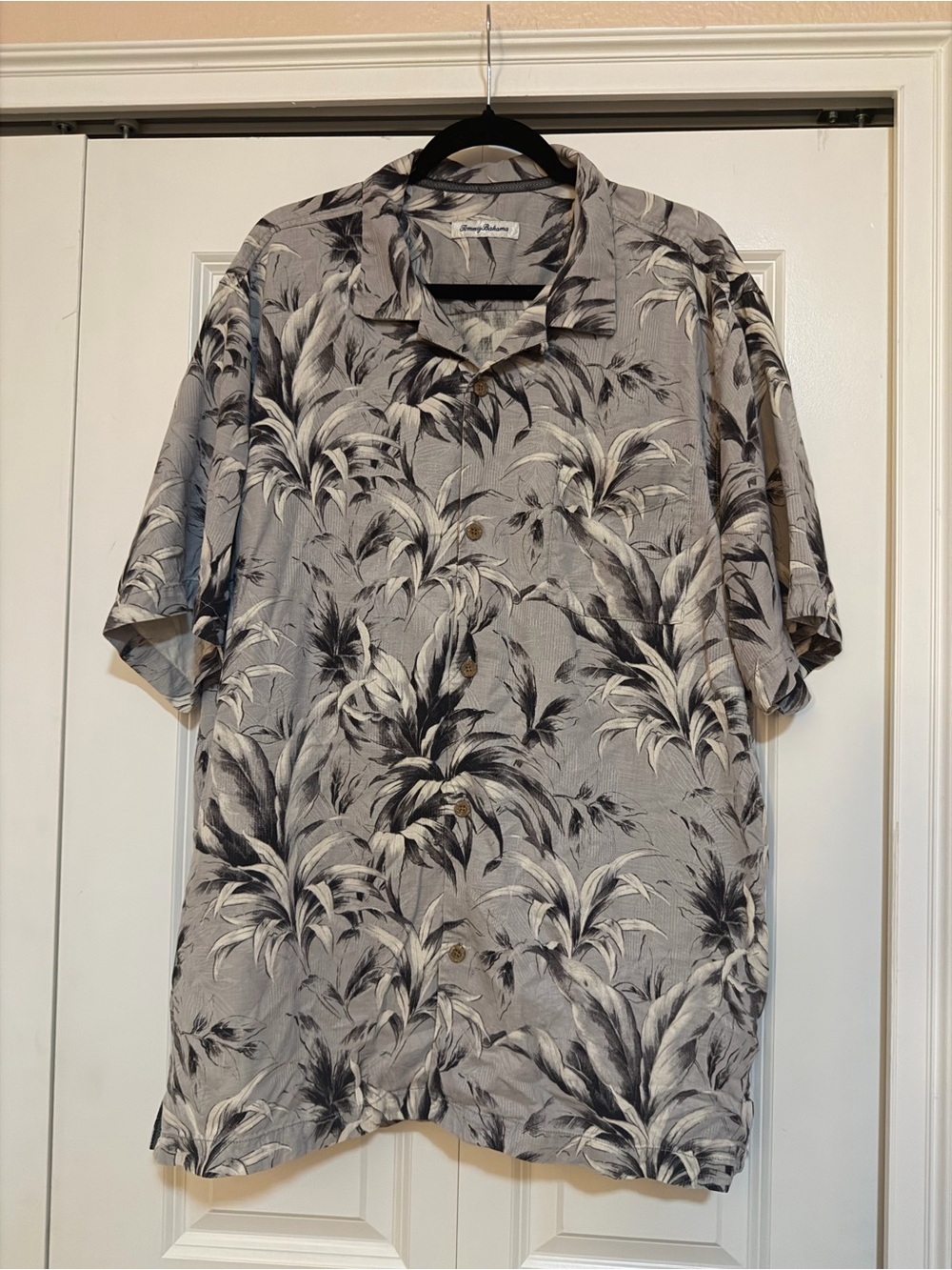 Tommy Bahama Grey Tropical Leaf Print Short-Sleeve Button Shirt